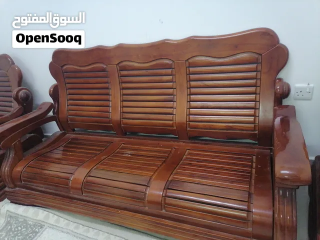 كراسي خشبية راقية للبيع