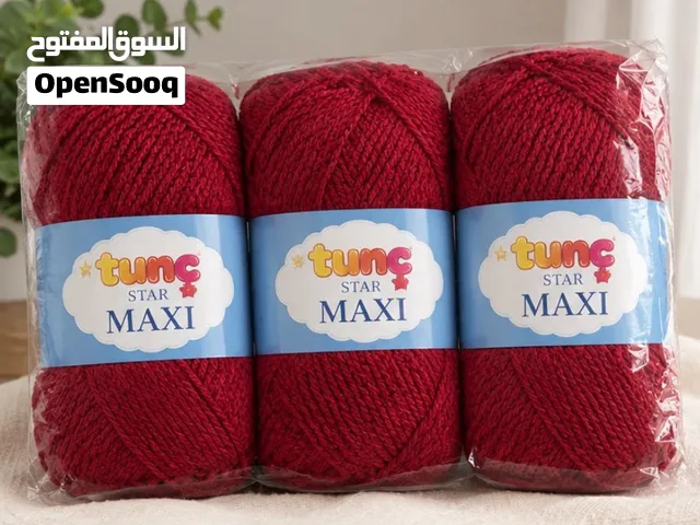 3 بكرات صوف الماركة Tunç الموديل star maxi باللون الاحمر طول 300م للبكرة