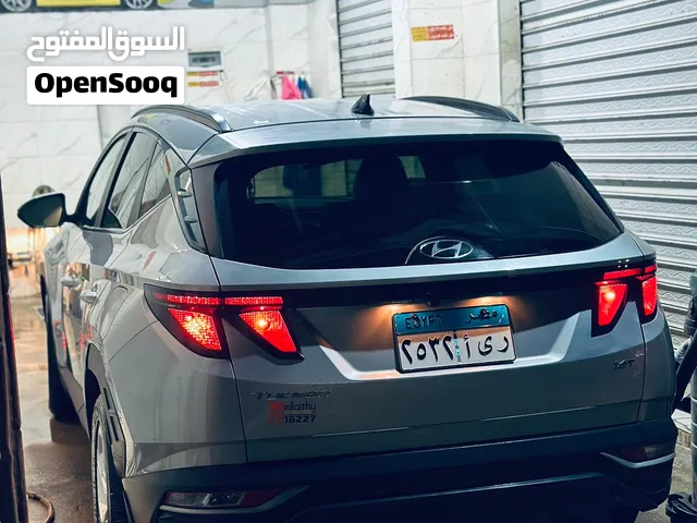 توسان 2022 الفئه التانيه كسوه جلد رخصه سنتين ونص مرور الشرقيه  عداد 100,000k بره وجوه 1600 تربو