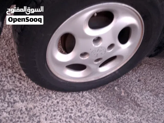 جنط بيجو 206 اصلي كروم مع براغيه بحاله الوكاله قياس 14 انش أو البدل على جنط حديد مع طاسات اصليه