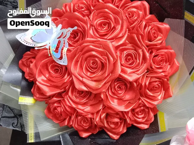 باقات ورد صنع يدوي تفاصيل صغيرة.. تصنع كل الجمال صُنعت بكل حب لتُسعد قلبك