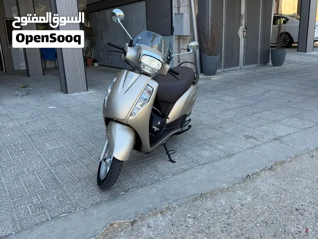 سوزوكي اكسس 2023 بحالة الوكالة  اللون الوحيد بالاردن(مطفي)