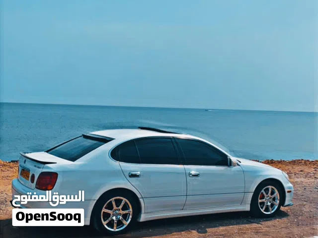 لكزس جي اس 2001