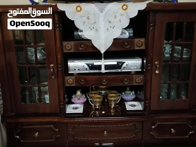 ميز تلفزيون