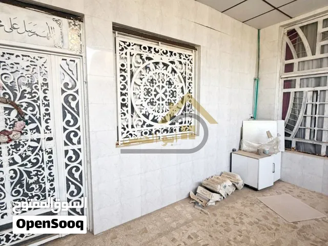 دار مميز للايجار في منطقة الساعي بمساحة واسعة 350 متر