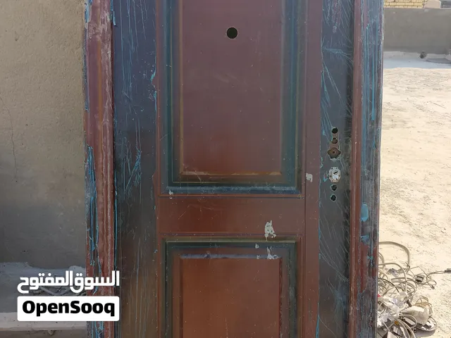 باب قاصه حديد نضافه 70 بلميه