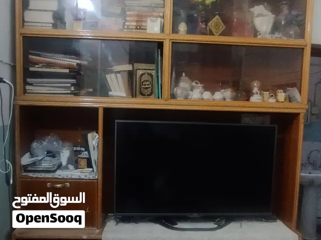 معرض وبوفيه صاج تسكام معروض للبيع وبيه مجال