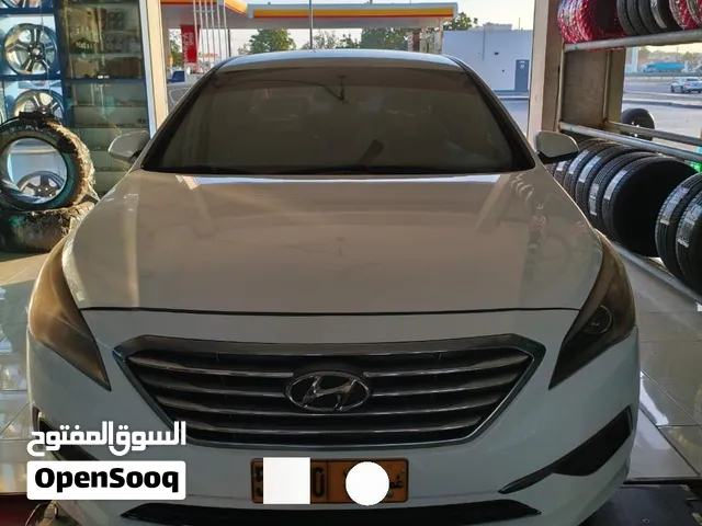2017 Hyundai Sonata SE Sedan for Sale - Excellent Condition, American Specs, Gasoline, Leather Inter