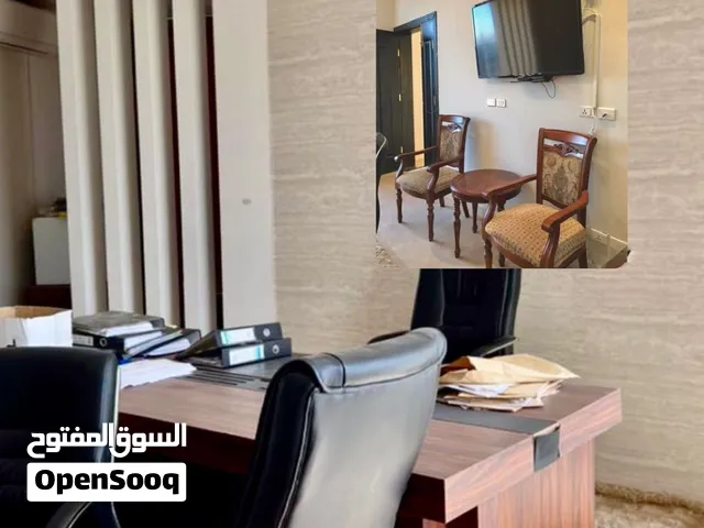مكتب للإيجار الشهري