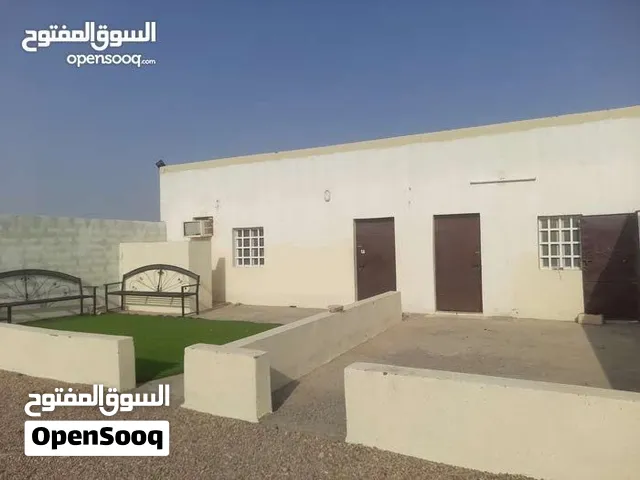 منزل للبيع أو الإستثمار او الاجار اليومي - جعلان بني بو علي- بعد مركز الشرطة- مقابل محطة المها