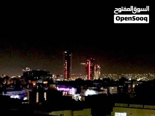 شقة فاخرة للبيع في أم أذينة  - خلف الضمان الإجتماعي طابق ثاني 250م تشطيب سوبر ديلوكس لم تسكن