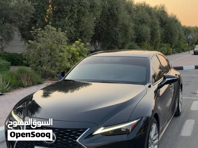 لكزس is300 خليجي بحالة الوكالة is300 gcc like new 2023