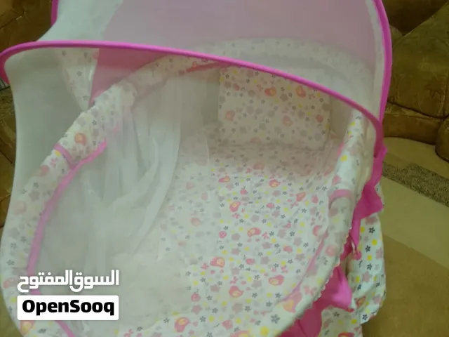 تخت بيبي للبيع