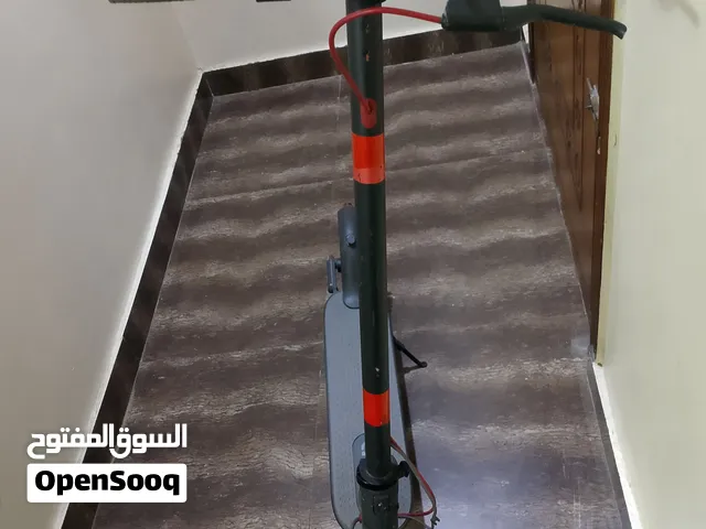 سكوتر كهربائي Xiaomi Mi للبيع.