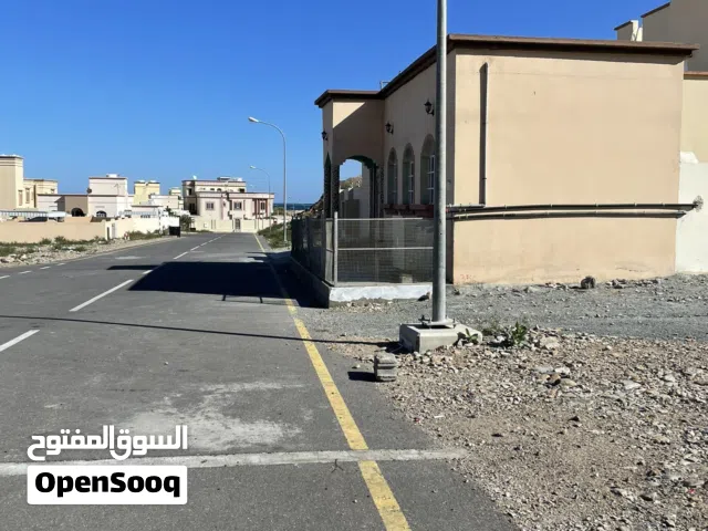 السيفه بجانب مدرسه البنين و ع شارع قائم وفقط 1.5 من المنتجع بسعر لن يتكرر