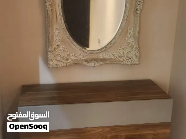 للبيع خزانة أدرج  مثل الجديد مقاس 125cm ×72cm