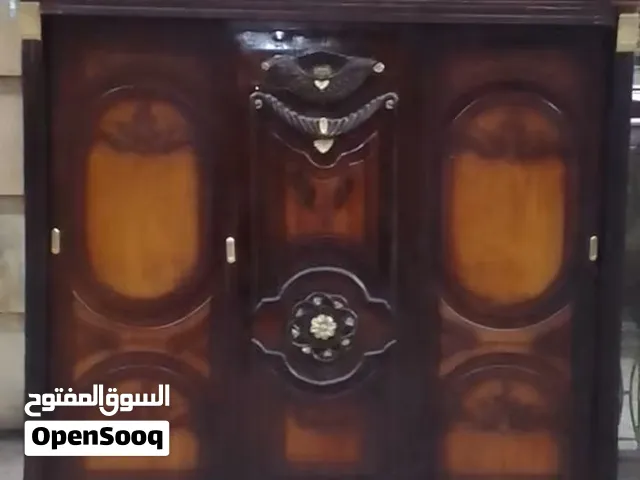 ربنا يبارك لصاحب النصيب  دولاب دمياطي جرار 3درفة عرض 255سم وعمق 60سم وارتفاع 260سم قوايم وحلايا زان