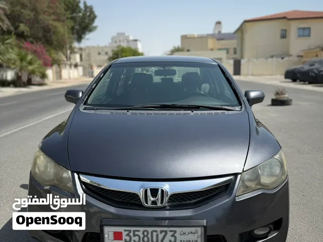 Honda civic 2009 model. Automatic. Excellent condition. Well maintained. 0 major accident.