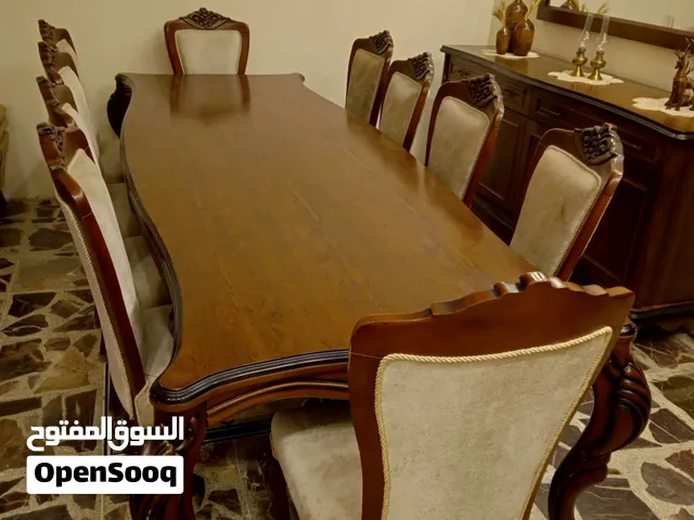 طاولة طعام مستعملة للبيع
