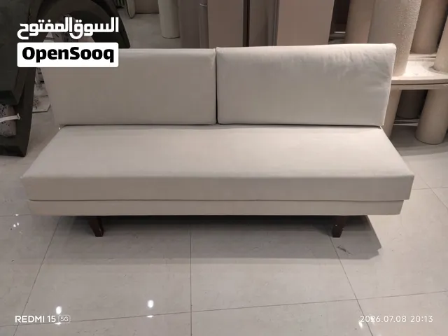 كنب كبير عدد30 وكنب صغير عدد20