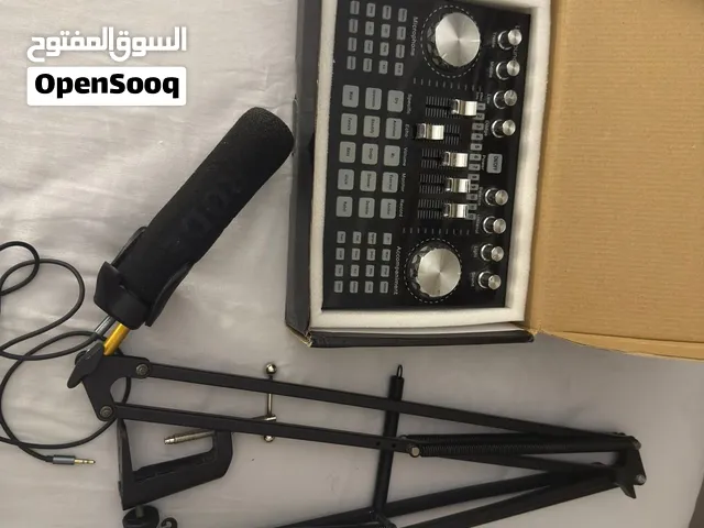 مكسر صوت و مايك احترافي و ستاند وقابل للتفاوض