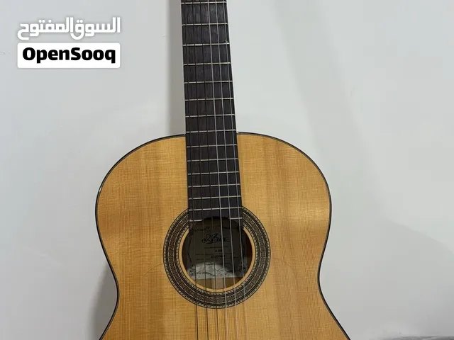 جيتار من شركة أريا اليابانية الأصيلة