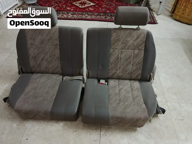 للبيع كراسي اخر شي ورا  كروزر من 98 إلى 2007