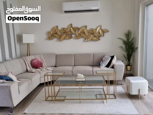 فيلا في ديار المحرق للإيجار مفروشة بالكامل، شامل الكهرباء، في موقع ممتاز مقابلة لسوق التنين