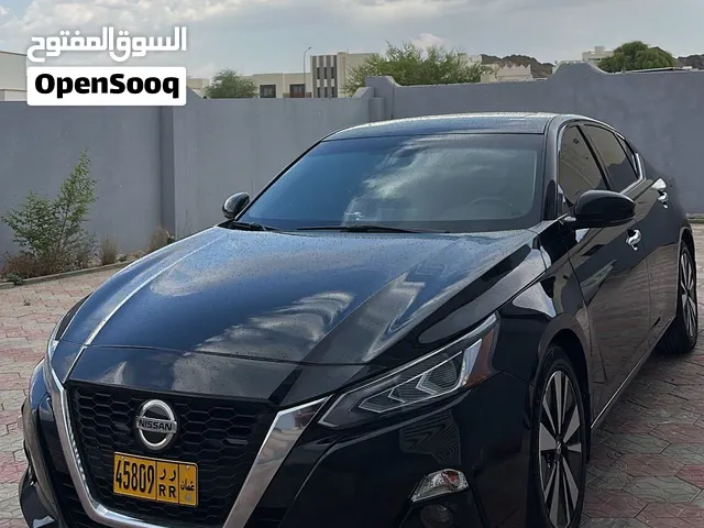Used Nissan Altima in Muscat