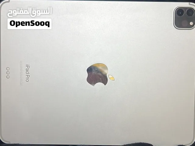 أبل ايباد برو 11 إنش مستعمل بحالة ممتازة بسعة 128 جيجابايت