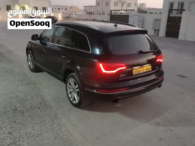 سيارة أودي Q7 2013  نضيف جدا