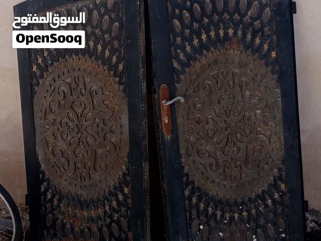 باب حديد..