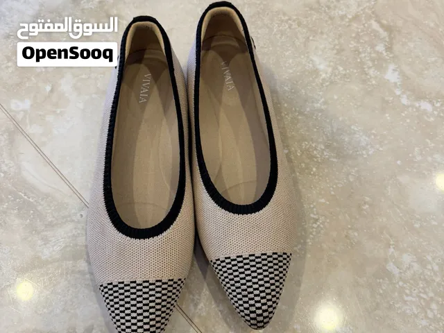 Vivaia comfort shoes beige