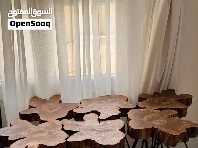 طاولات خدمة