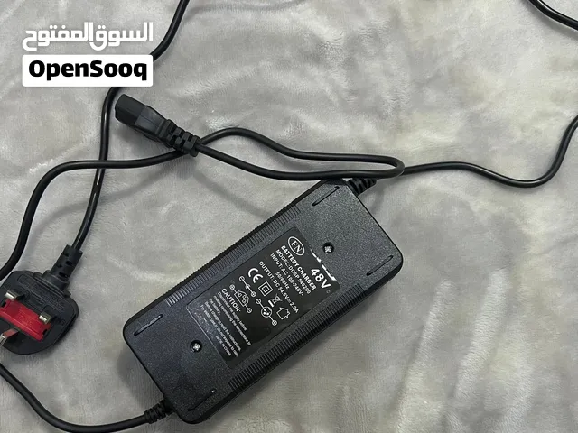 شاحن سكوتر كهربائي