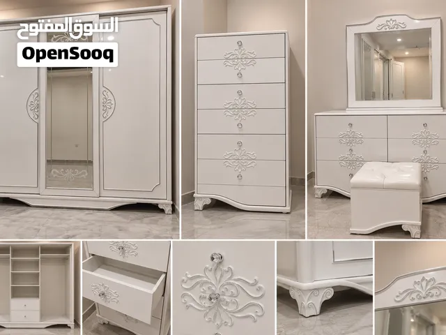 طقم غرفة نوم كلاسيكي أبيض دولاب تسريحة ووحدة أدراج / هوم سنتر