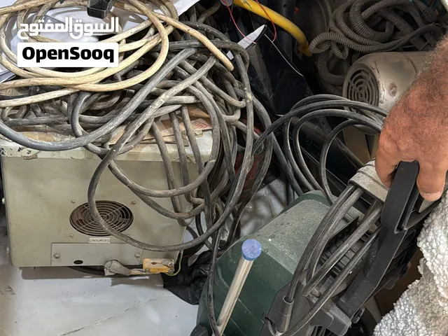 عدة حدادة كاملة فيها جديد وفيها مستعمل بحالة جيدة جدا