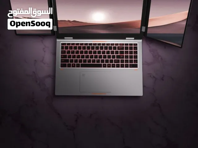 لابتوب ثلاث شاشات