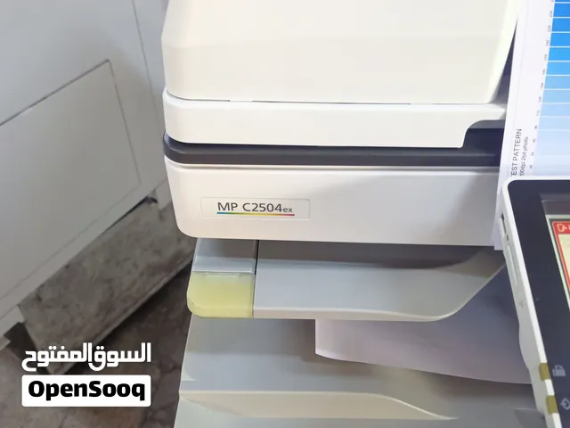 ماكنه تصوير ريكو mpc2504ex ماكنه تصوير ريكو ملونه دقه طباعه عاليه 1200/1200 تصوير طباعه سكانر فيدر