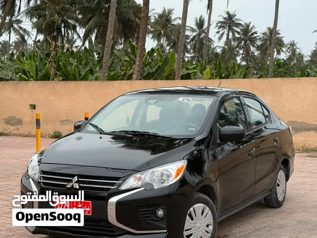Sedan Toyota in Dhofar