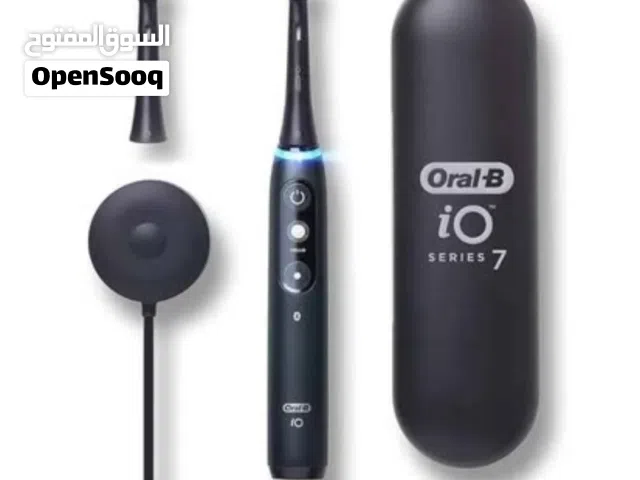 Oral-B iO Series 7 Electric Toothbrush with 2 Replacement Brush Heads, Black