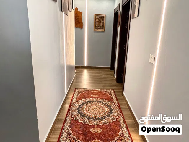 شقة أرضية فاخرة للبيع مع حديقة خارجية 350م في الضهير – موقع مميز على الشارع الرئيسي بسعر مميز