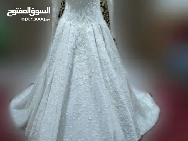 فساتين زفاف مستعملة