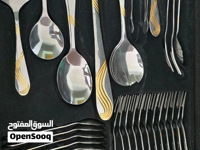 طقم أدوات مائدة ستانلس ستيل 18/10 فاخر مذهب – جديد بحالة الممتازة