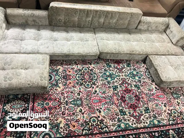 كعده عربيه (4) نفر صغيره انكليزي