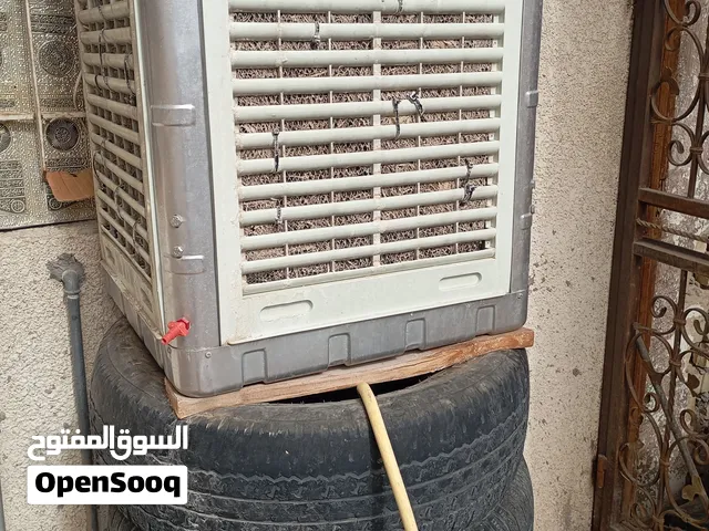 مبردة جرخاب ايرانيه حجم 2000 بيبان بلاستك نظيفه جدا استعمال شهرين فقط