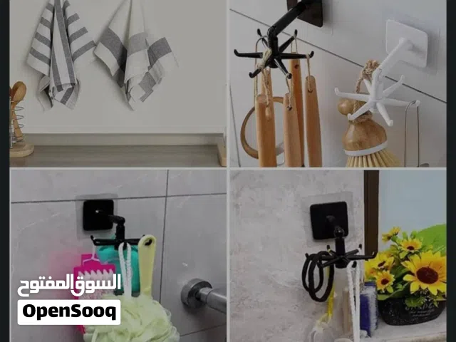 لرغبه الزبائن وفرنا لكم حامل ادوات البلاستيك يلصق على الحائط، خطاف قابل للدوران يدور 360 درجة،
