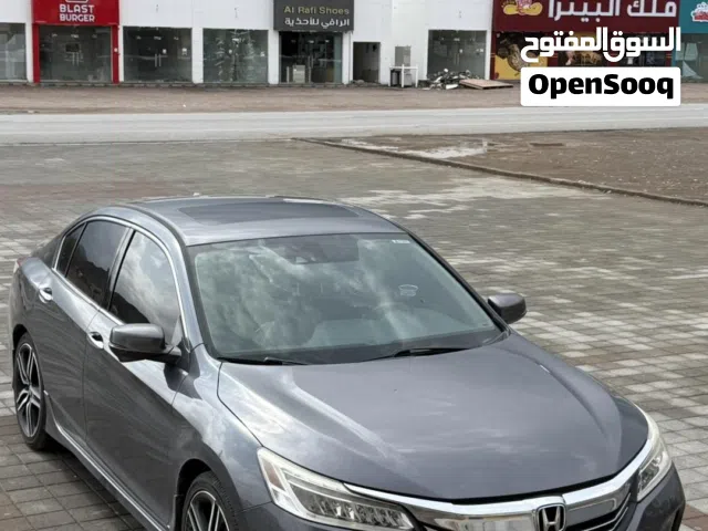 هوندا أكورد 2017 Touring وارد امريكا نظيفه بدون حوادث و قابل جدا