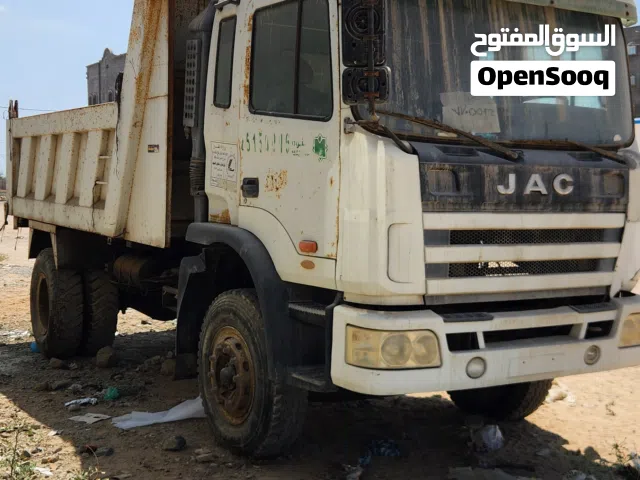 للبيع قلاب Jac بسعر مناسب نظيف جداً محركات شد بلد...................................................