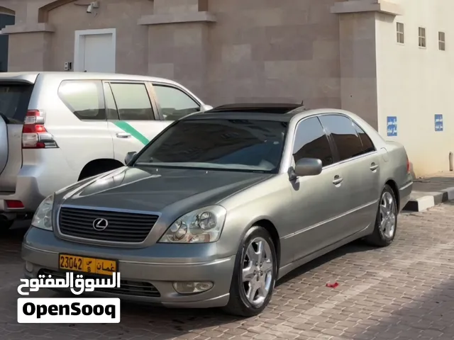 سيارة للبيع [نوع السيارة] موديل [السنة] بحالة جيدة مع ميزات مهمة